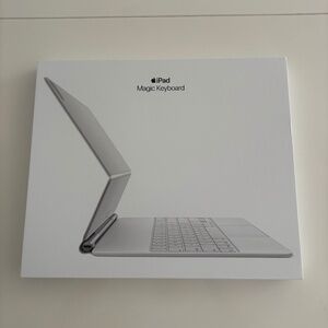 APPLE Magic Keyboard for iPad 13"